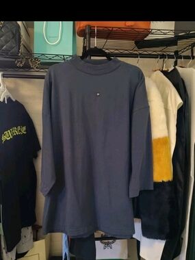 Yeezy X GAP Tee size MED